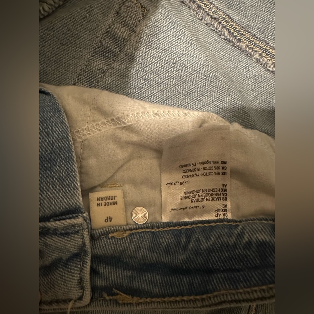 Style & Co Ripped Jeans  Size 4P - Picture 4 of 4
